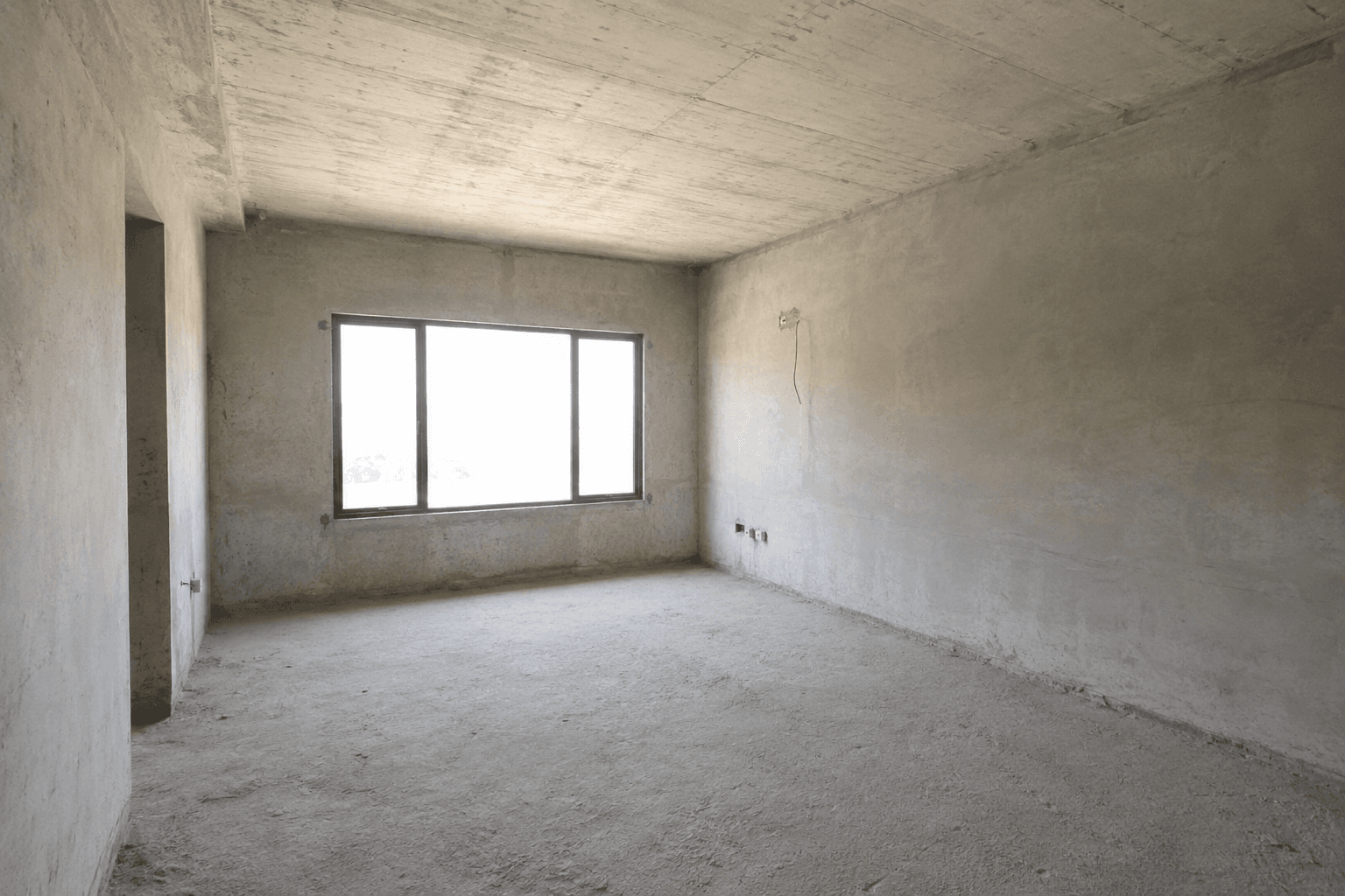 Before - Empty room